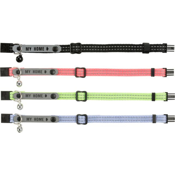 Collier avec porte adresse et fils réfléchissant.